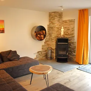 https://fvh-family-vacation-heidelberg.hotelsheidelberg.net